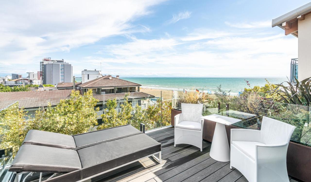 Hotel Lampara Lignano Sabbiadoro Exteriör bild