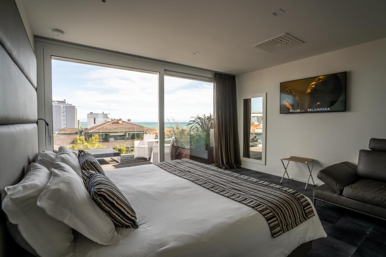 Hotel Lampara Lignano Sabbiadoro Exteriör bild
