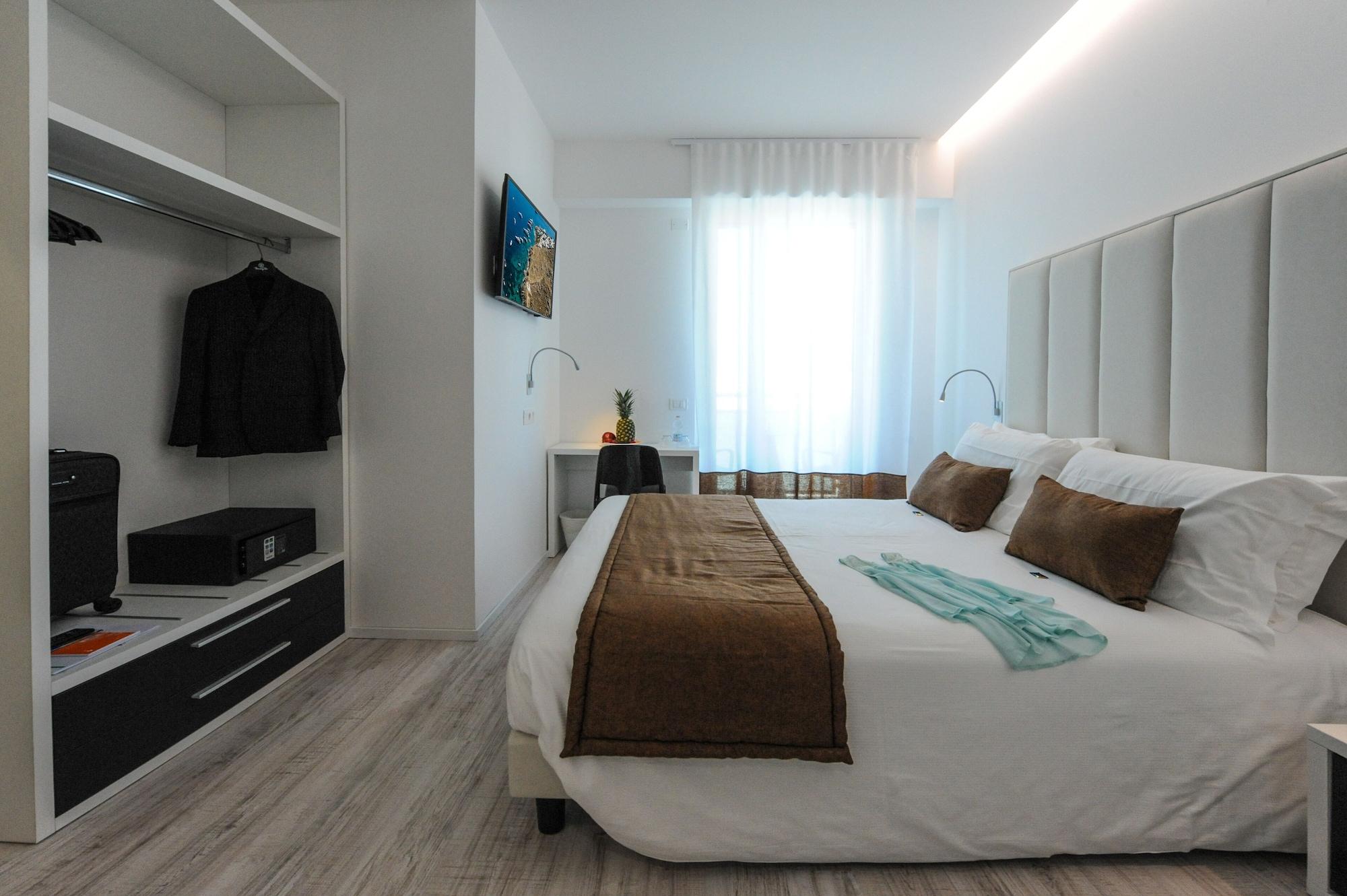 Hotel Lampara Lignano Sabbiadoro Exteriör bild